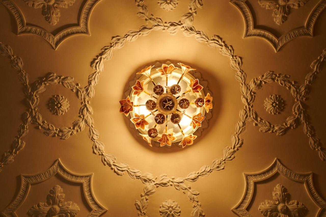 Old City Hotel إلفيف المظهر الخارجي الصورة