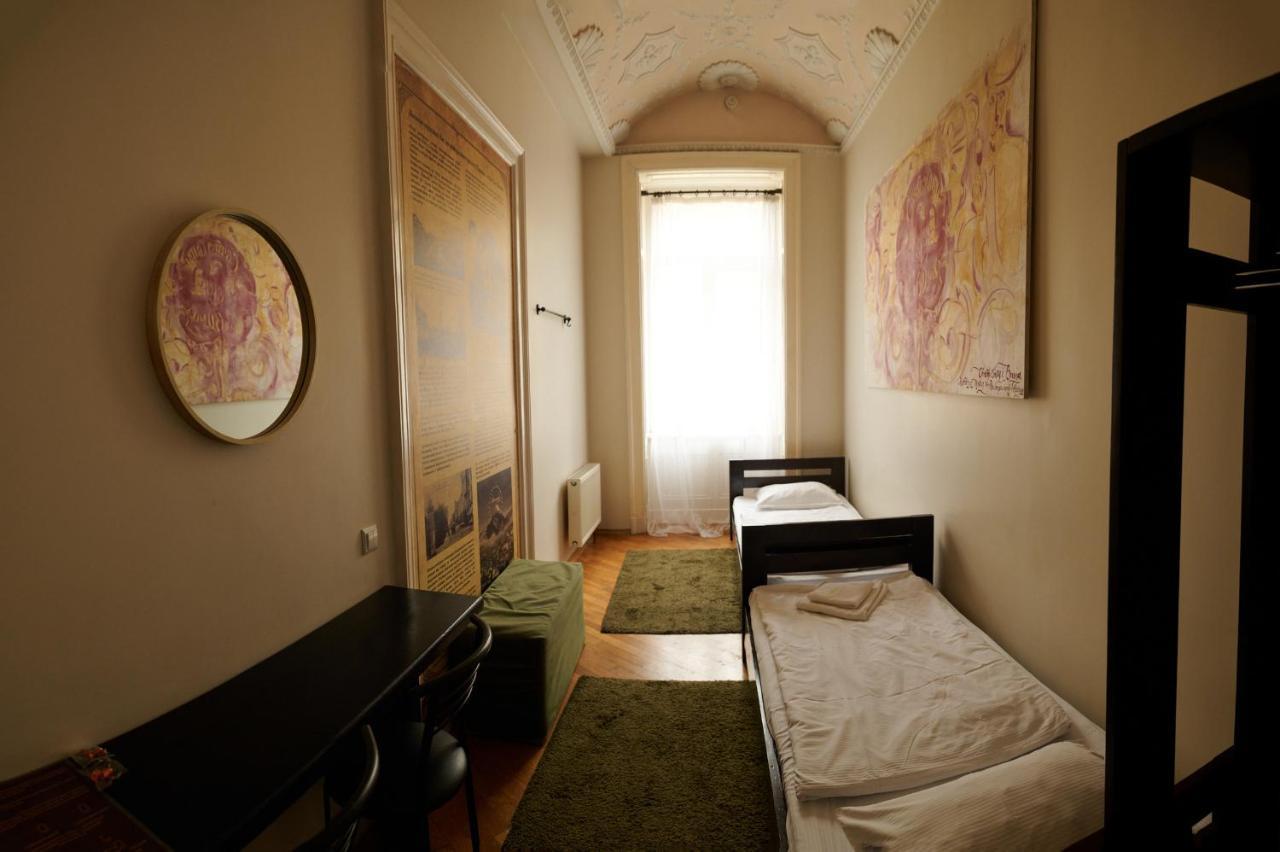 Old City Hotel إلفيف المظهر الخارجي الصورة
