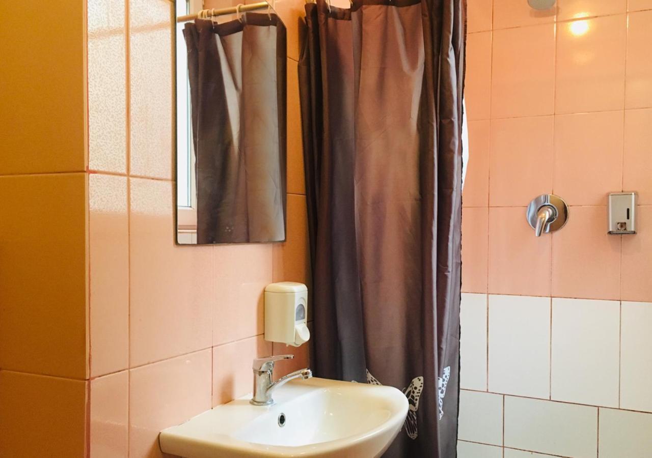 Old City Hotel إلفيف المظهر الخارجي الصورة